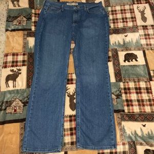 Cabelas Casuals women’s jeans long